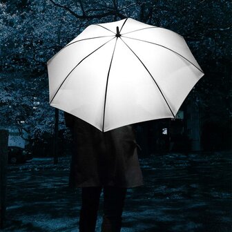 Fare Skylight 7749 windproof middelgrote paraplu met ledlamp wit