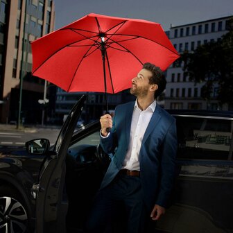 Fare Skylight 7749 windproof middelgrote paraplu met ledlamp rood