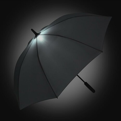 Fare Skylight 7749 windproof middelgrote paraplu met ledlamp zwart